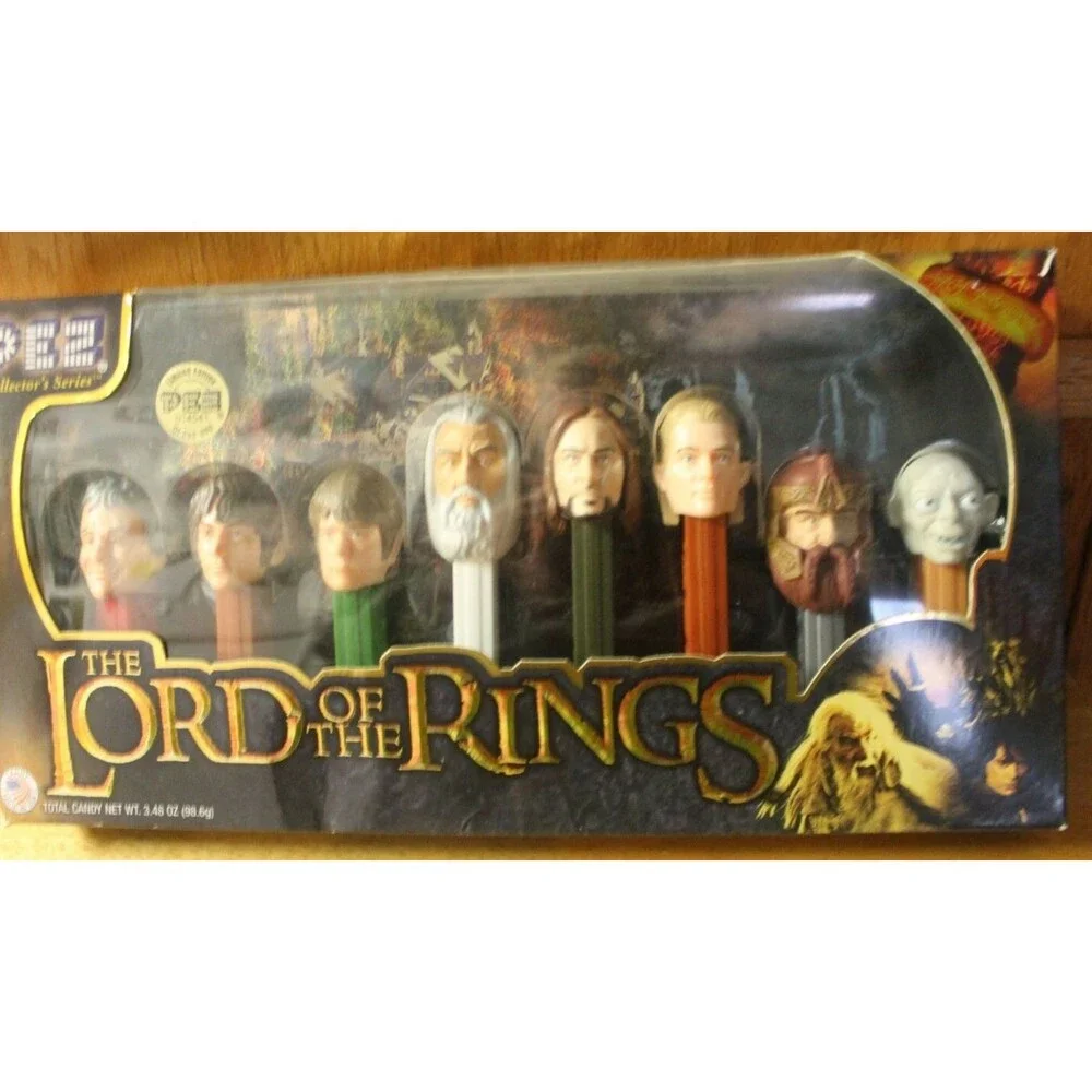 PEZ  complete set LORD OF THE RINGS COLLECTORS' SERIES SET OF 8 NEW IN BOX 2011